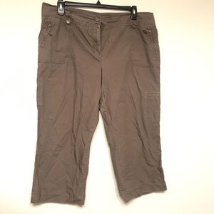 New York & Company Capri Pants Women Size 18 Brown Flat Front Pockets